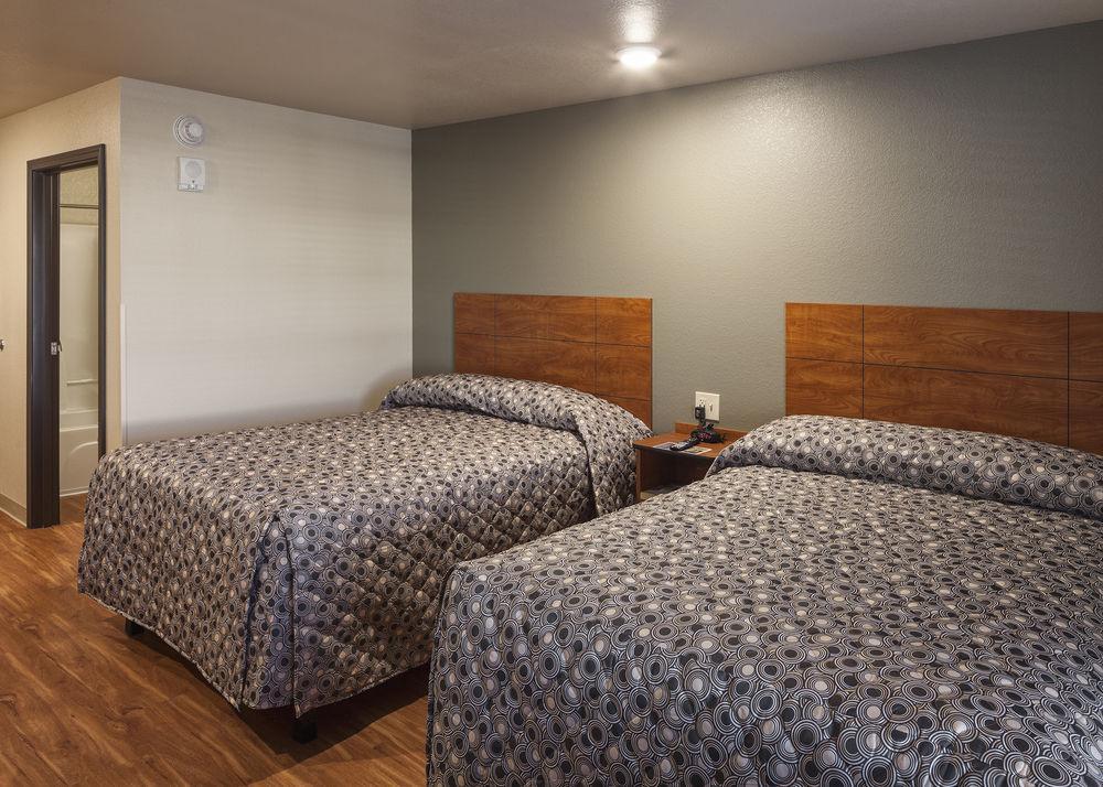 Woodspring Suites Lincoln Northeast I-80 Exterior foto