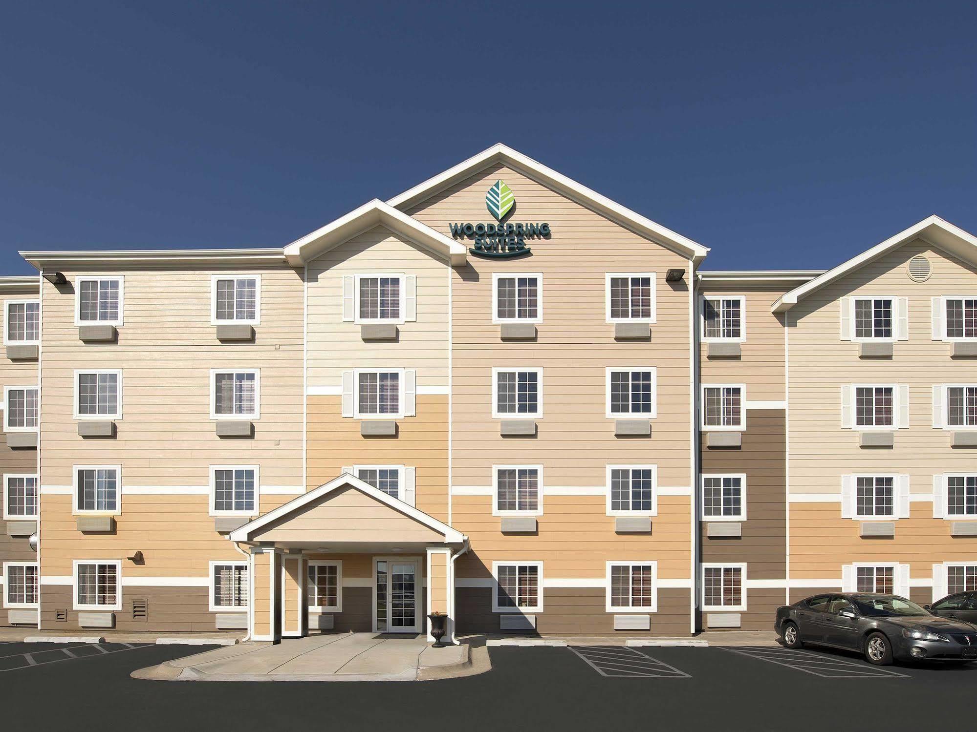 Woodspring Suites Lincoln Northeast I-80 Exterior foto